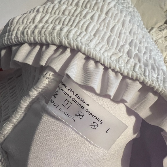 White bikini top bandeau style size L New - Picture 3 of 3